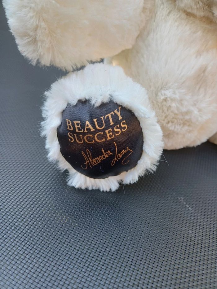 Ours Peluche beauty success Alexandra Lamy - photo numéro 2