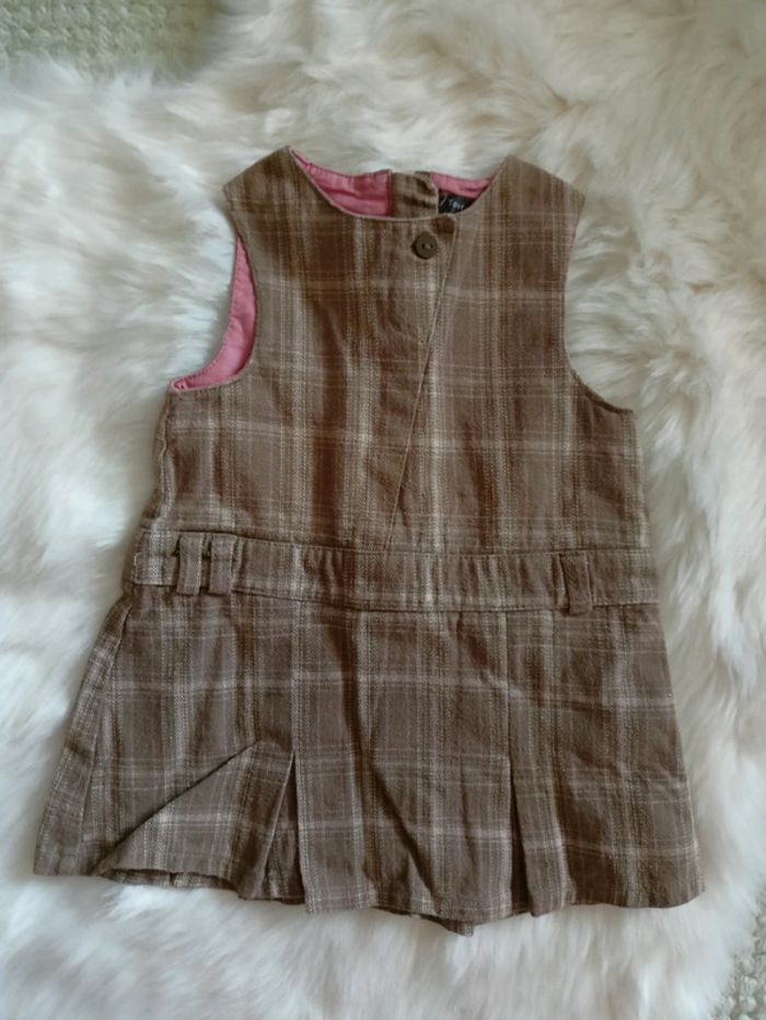 Jolie robe à carreaux 3 mois