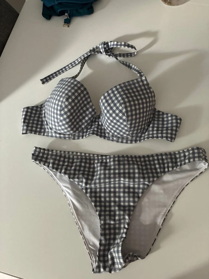 Maillot de bain à carreaux gris bleu