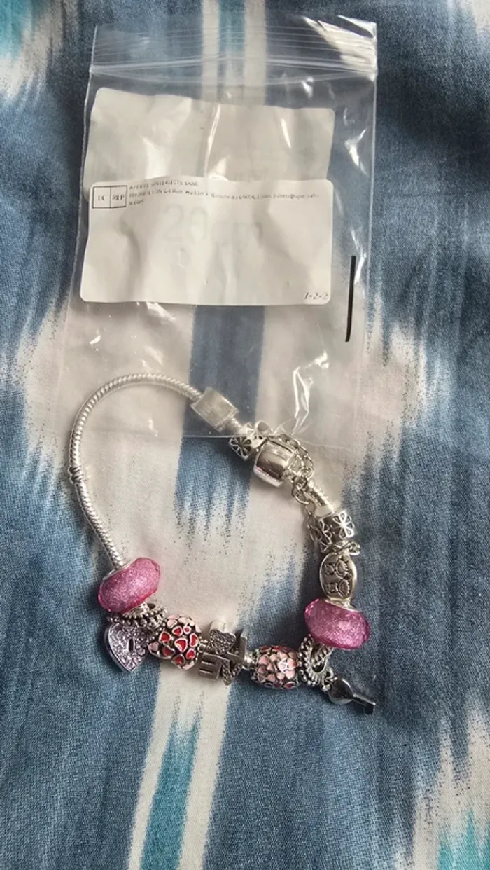 Bracelet neuf 20 cm