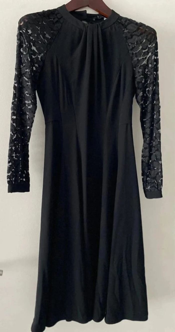 Belle robe Tara Jarmon t36