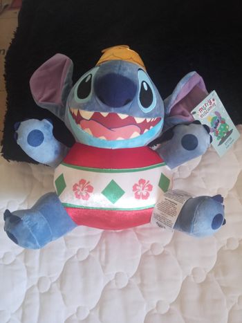 Peluche stitch Disneyland Paris neuve 