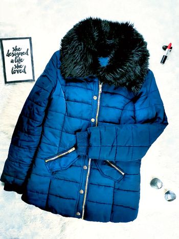 Blouson bleu marine avec fausse fourrure noire-T.S ou T.36 🖤