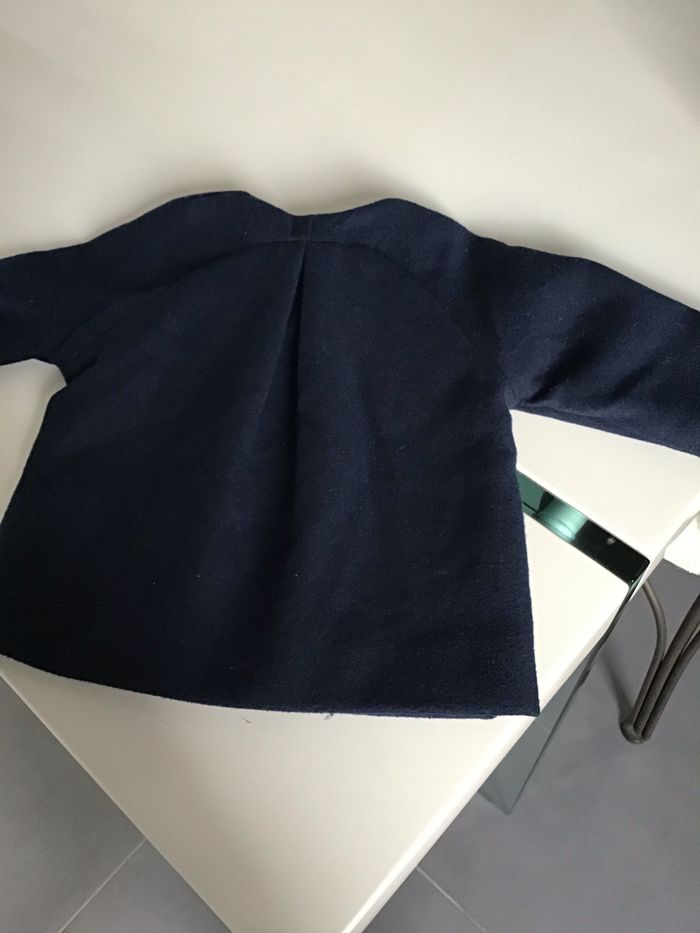 Manteau chic plis creux dans le dos 3 mois - photo numéro 5