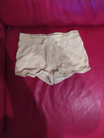Short jaune