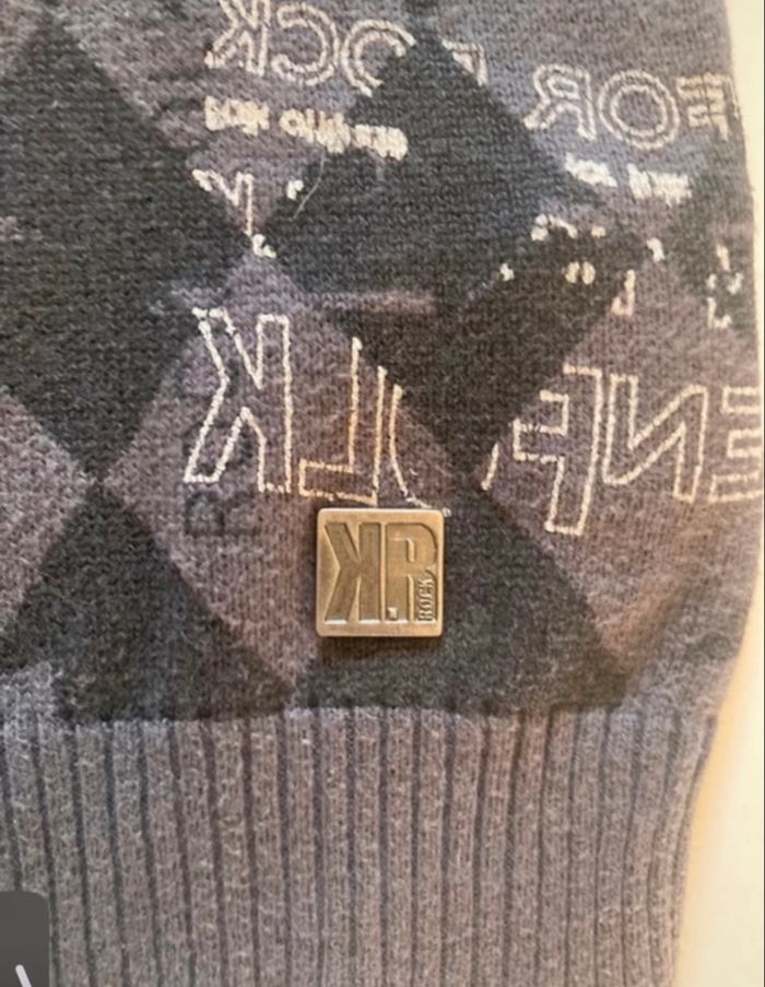 Pull sans manches pour garçon TRÈS BON ÉTAT taille 4 ans couleur gris