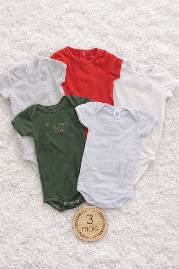 Lot 5 bodies bébé 3 mois – Petit Bateau & Orchestra – coton