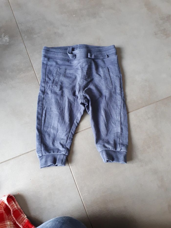 Bas de jogging Gémo 9 mois