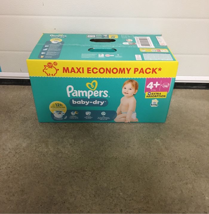 98 couches Pampers baby dry taille 4+