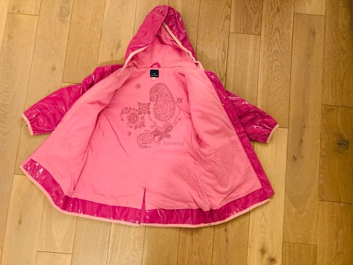 Lot de 2 gilets et 2 manteaux fille taille 4-5 ans - photo numéro 9