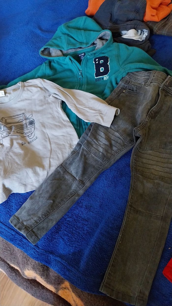 1 lot 12 vêtements 2 ans garçon - photo numéro 2