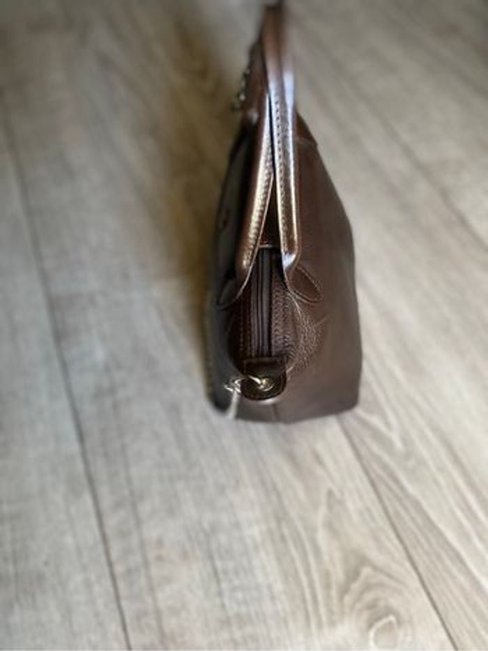 Longchamp - photo numéro 2
