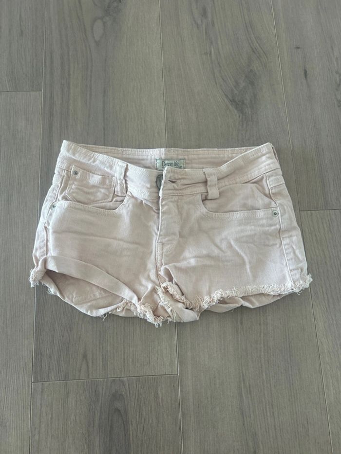 Short en jean rose taille 32