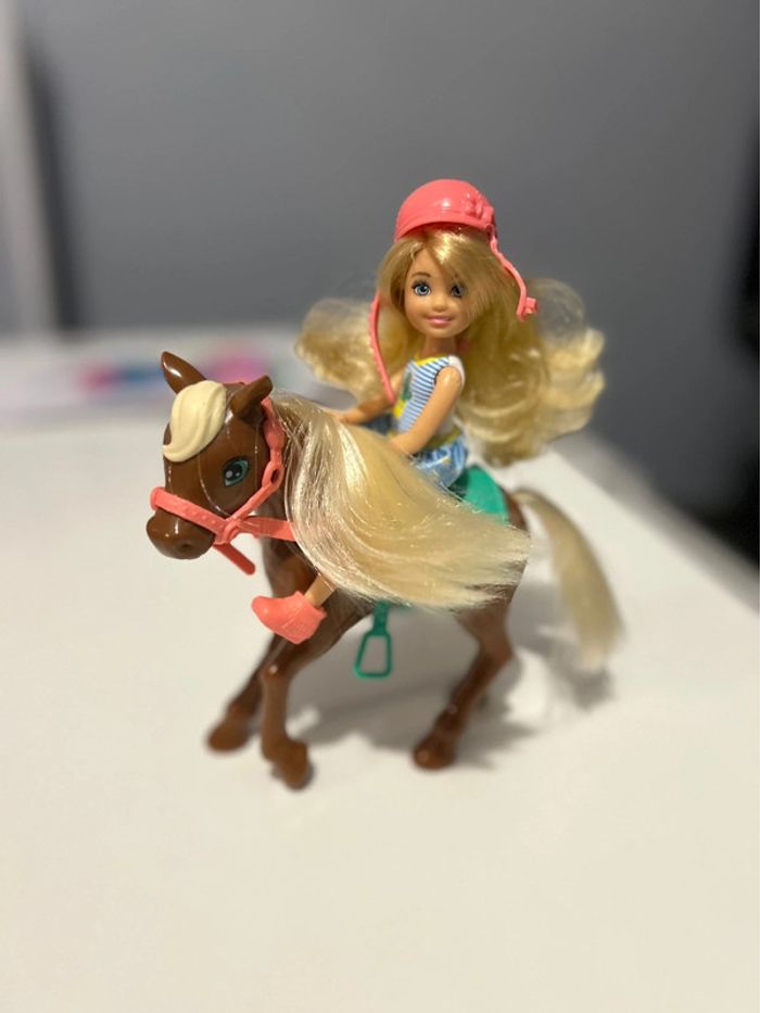 Chelsea et son poney, mini-poupée articulé blonde - photo numéro 2