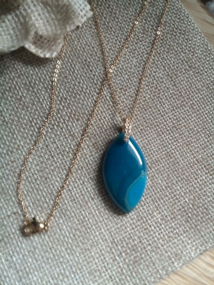 Collier pierre naturelle d'agate bleue