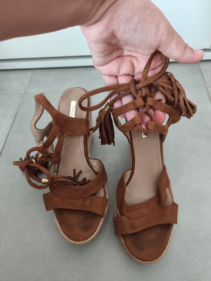 Sandales à talons - photo numéro 2