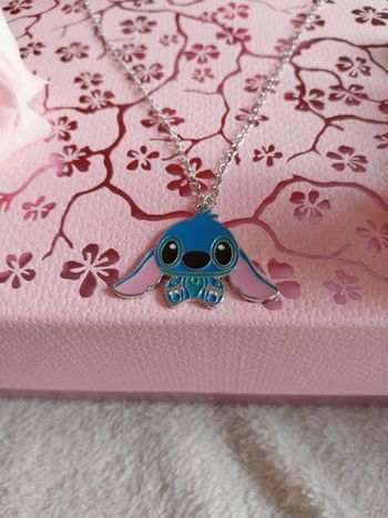 Collier stitch
