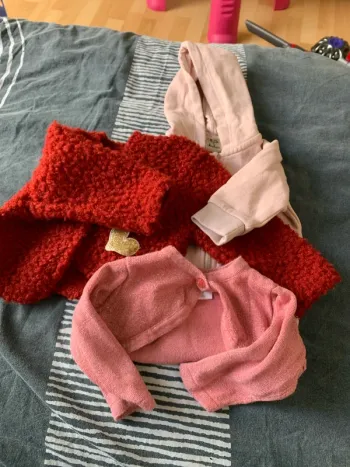 Lot gilet fille