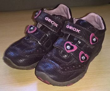 Baskets-chaussures fille pointure 23 / Geox respira