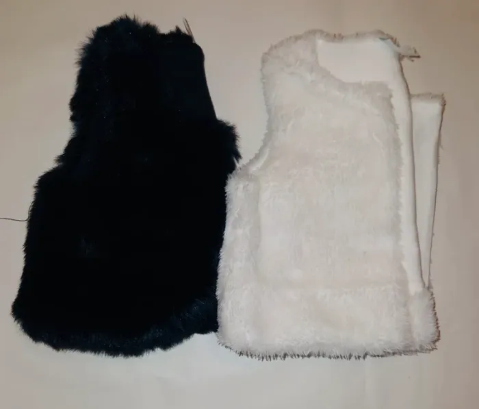 2 boléros fille taille 6 mois - photo numéro 2