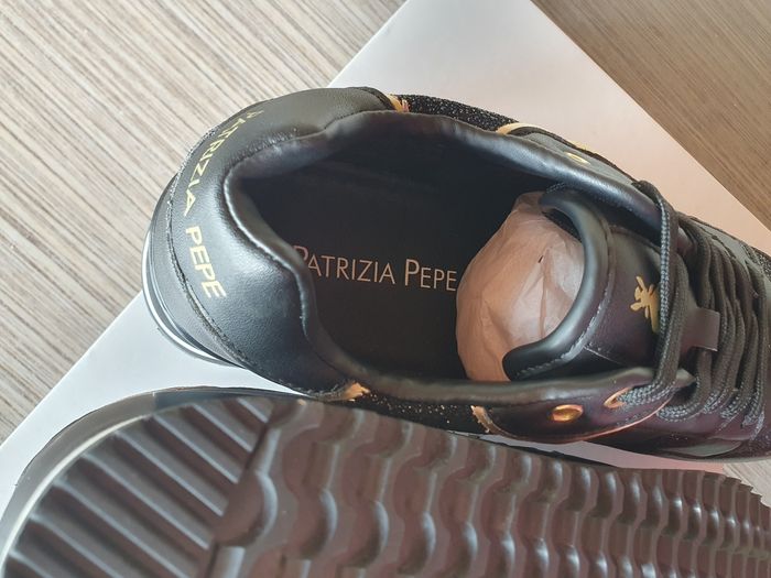 Magnifique paire de baskets Patrizia Pepe 🖤 - photo numéro 8