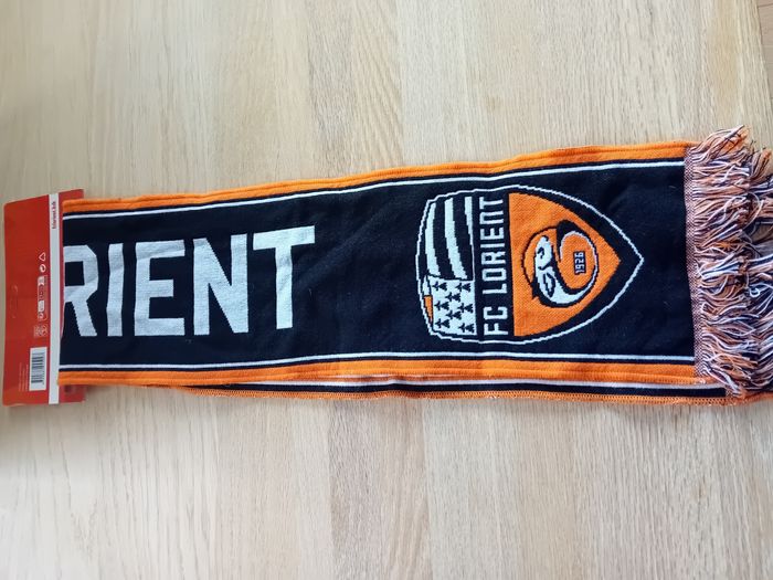 Echarpe supporter FC Lorient - Neuve - photo numéro 2