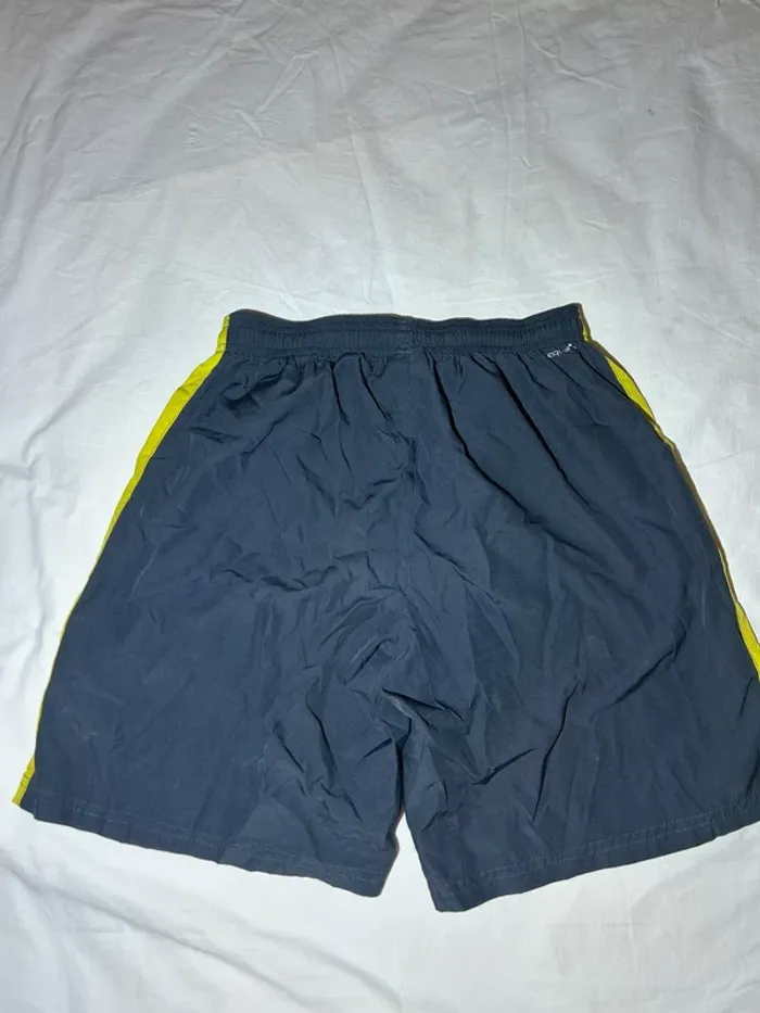 Short artengo - photo numéro 5