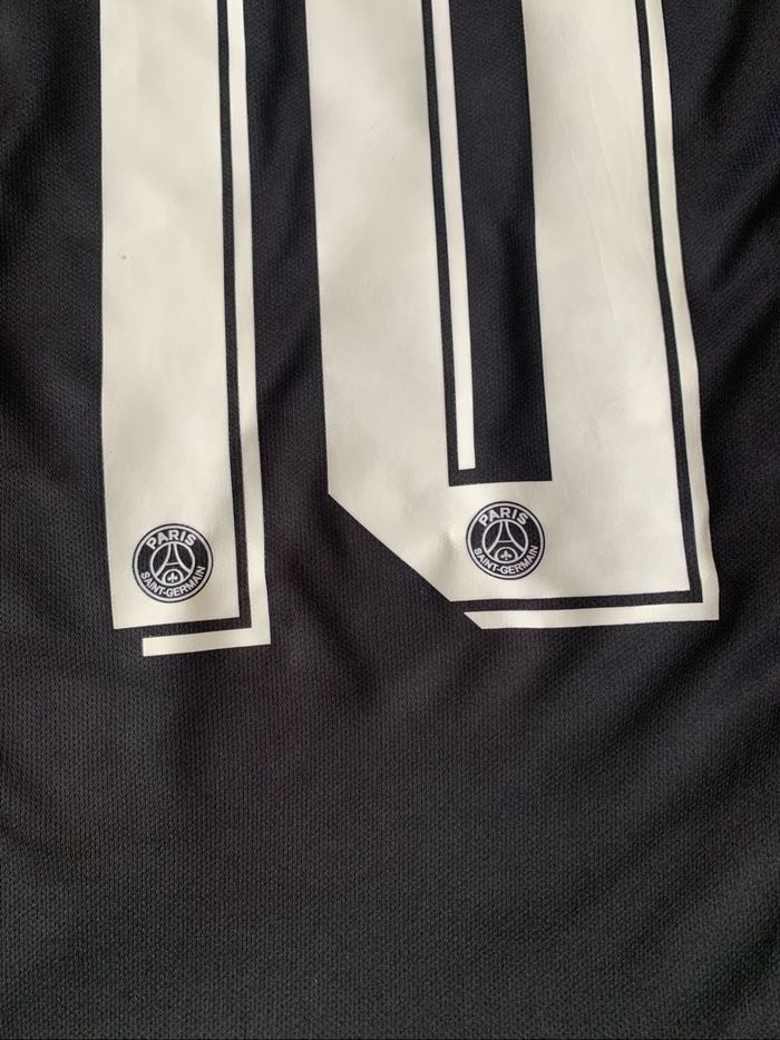 Maillot Neymar PSG - photo numéro 3