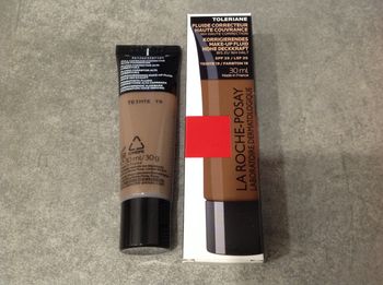La Roche-Posay Tolériane fluide correcteur teinte 19