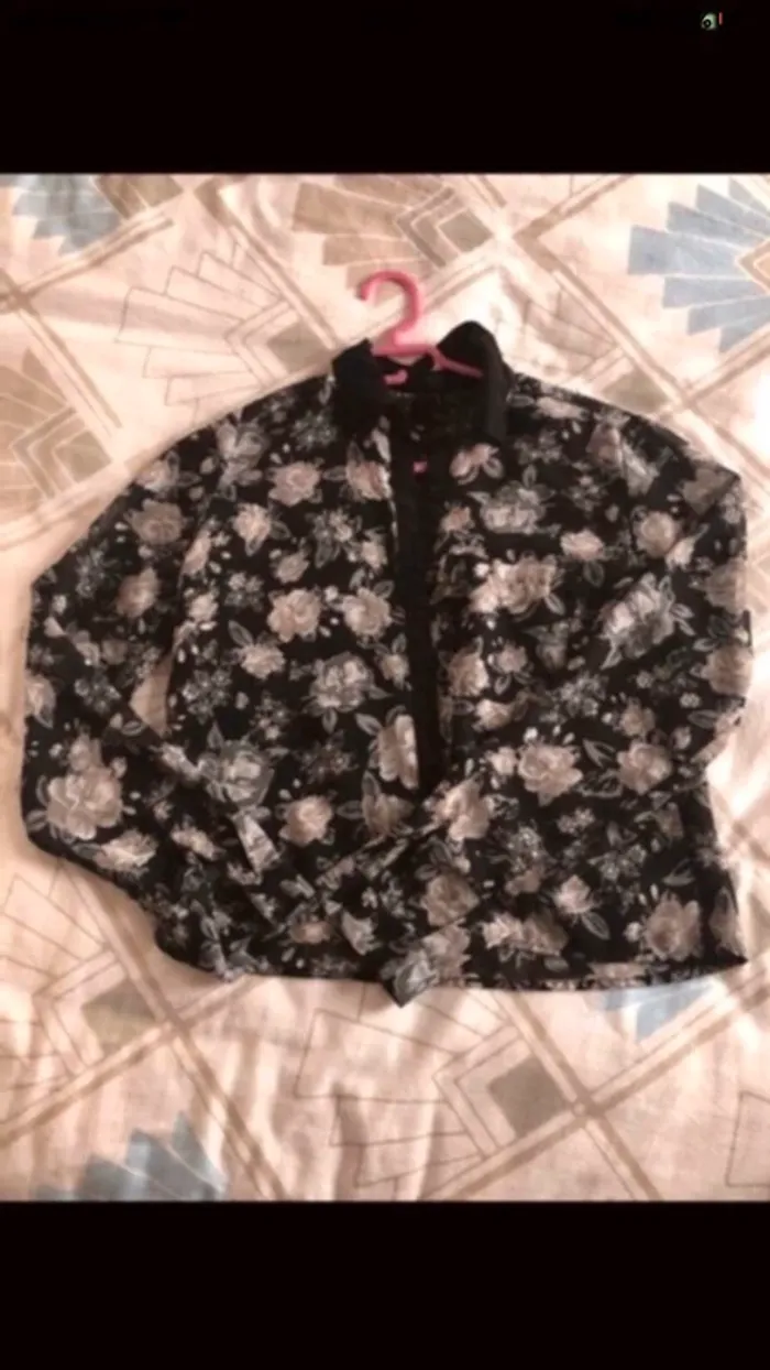 Chemise à fleur