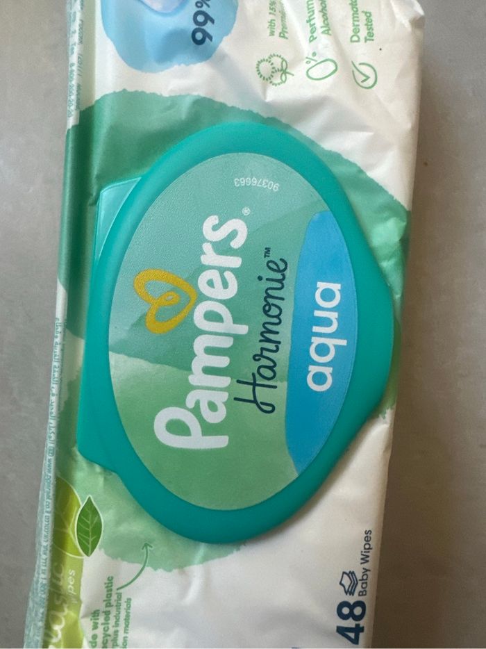 Lot de lingettes Pampers Aqua neuves - photo numéro 3