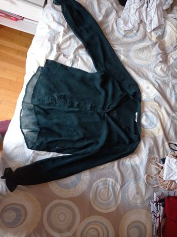 Chemisier vert à Strass