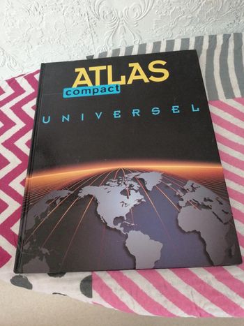 Atlas compact universel