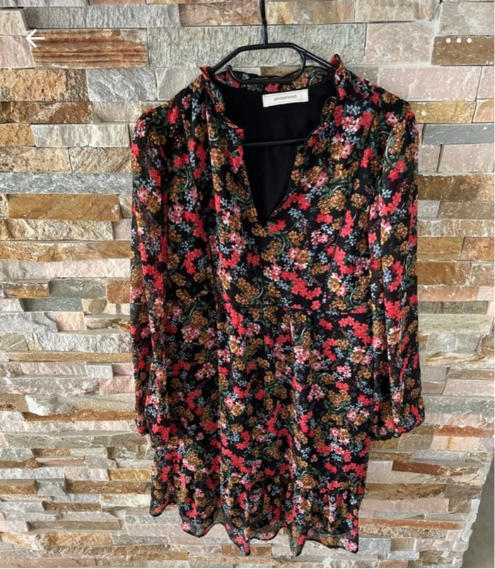 Robe promise très bon état - photo numéro 2
