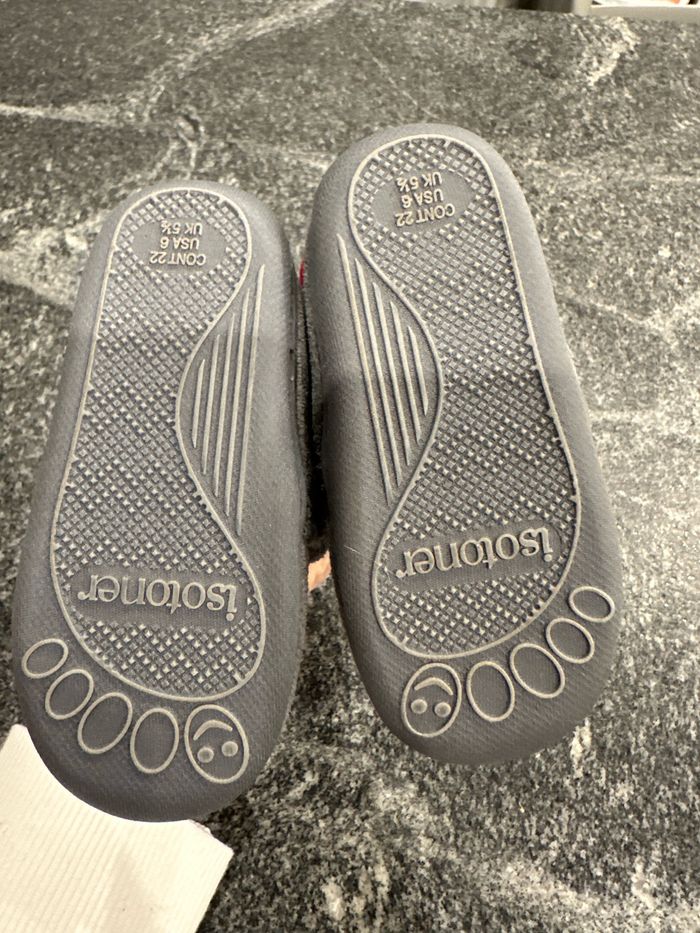 Chaussons isotoner neuf sans étiquette taille 22 - photo numéro 3