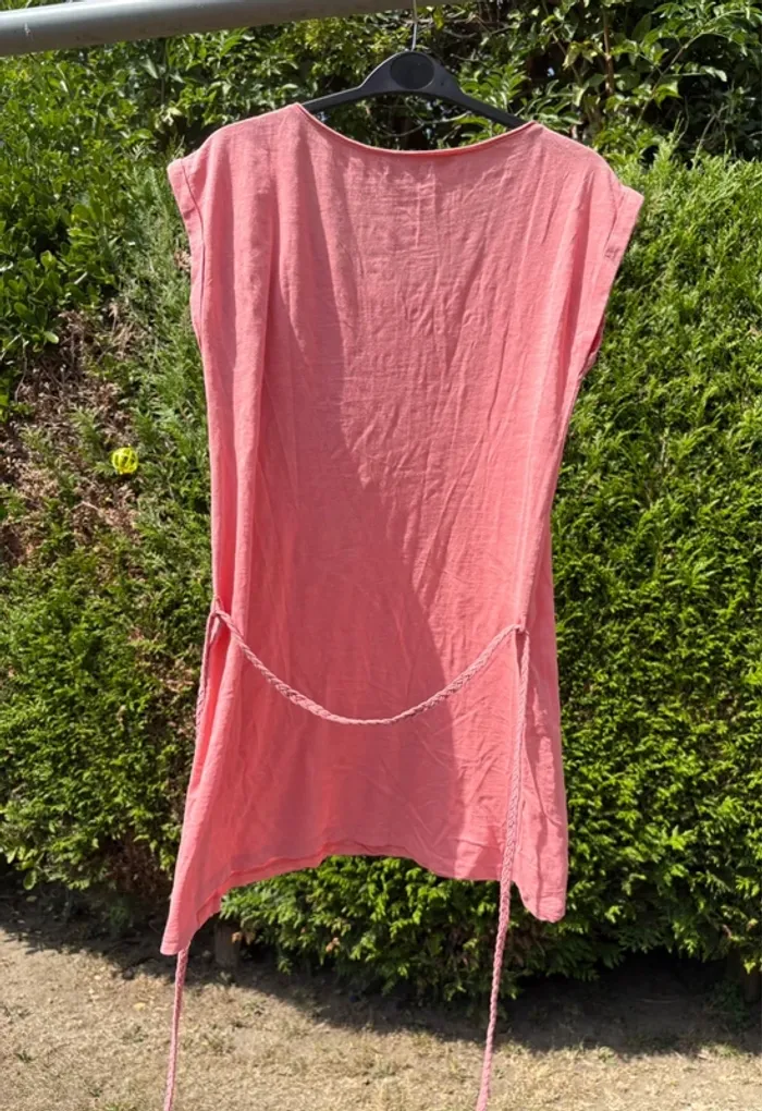 Robe t-shirt corail avec ceinture – Marque Gémo - photo numéro 2