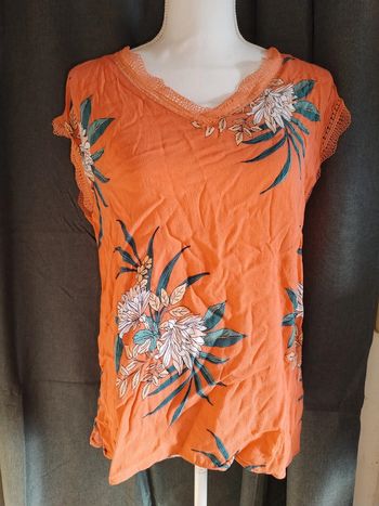 haut fleuri , corail - sans manche taille 44