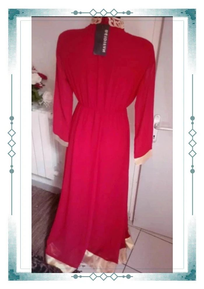 🌺 NEUF robe avec poitrine brodée - photo numéro 5