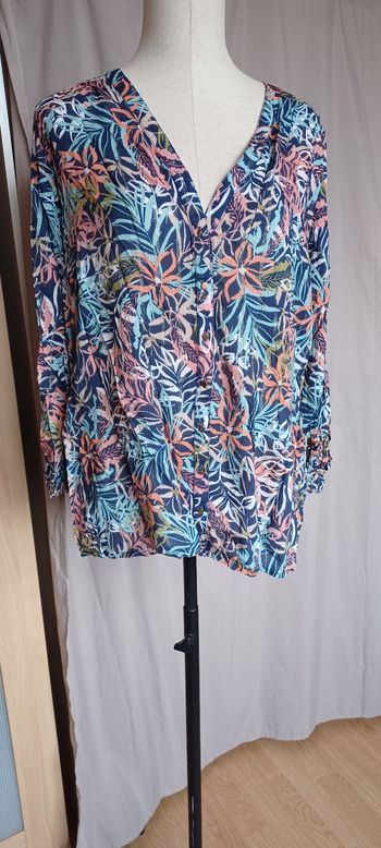 Très jolie chemise manches longues femme T 3