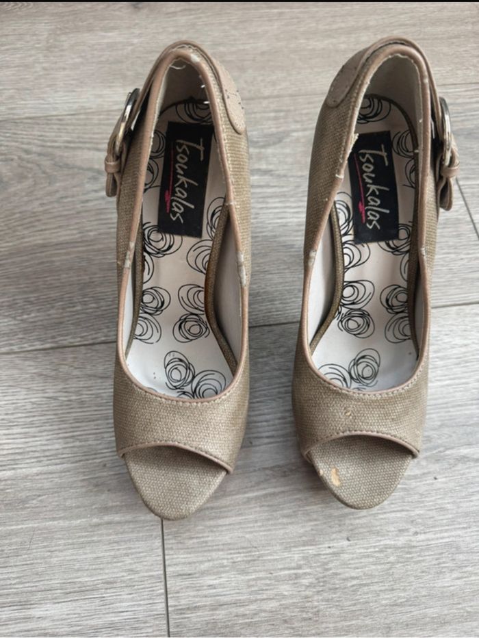 Escarpins ouverts kaki clair taille 35