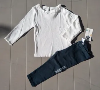 Ensemble Tee-shirt ML + legging neuf