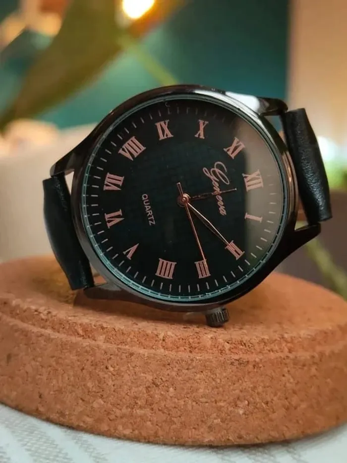 Montre noire métallique, cuir, style vintage élégance - photo numéro 2