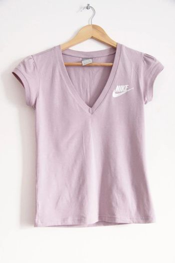 Vintage y2k jamais porté top Nike en coton stretch couleur lilas + logo argenté et col V