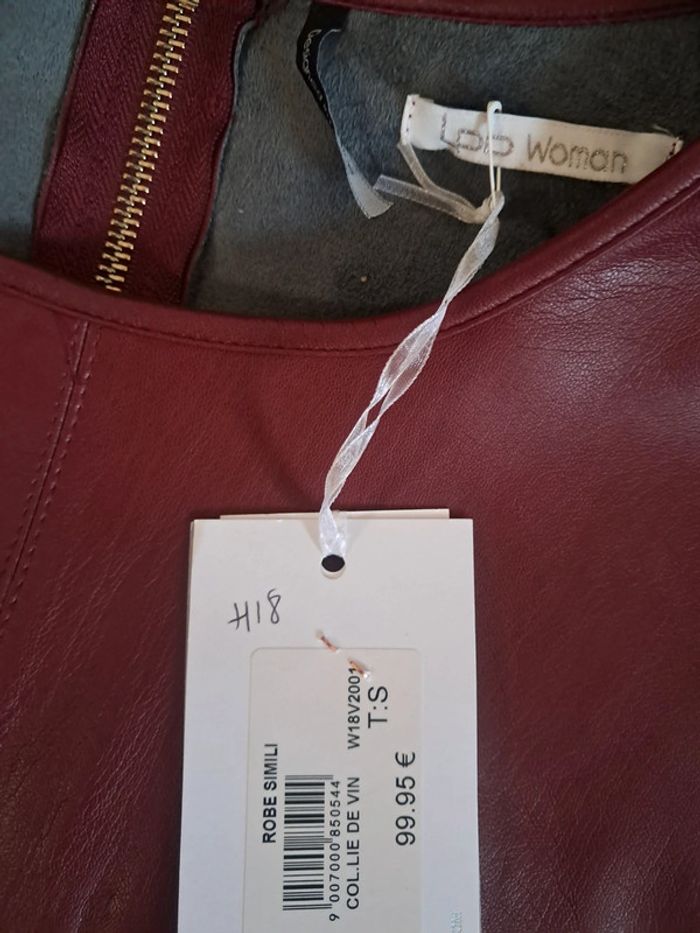 Les petites bombes robe simili T.36 neuve - photo numéro 13