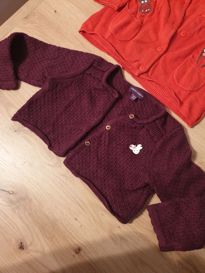 Lot 5 gilets 12 mois - photo numéro 3