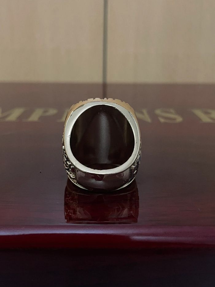 Bague NBA Lakers - photo numéro 4