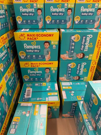 Pampers 