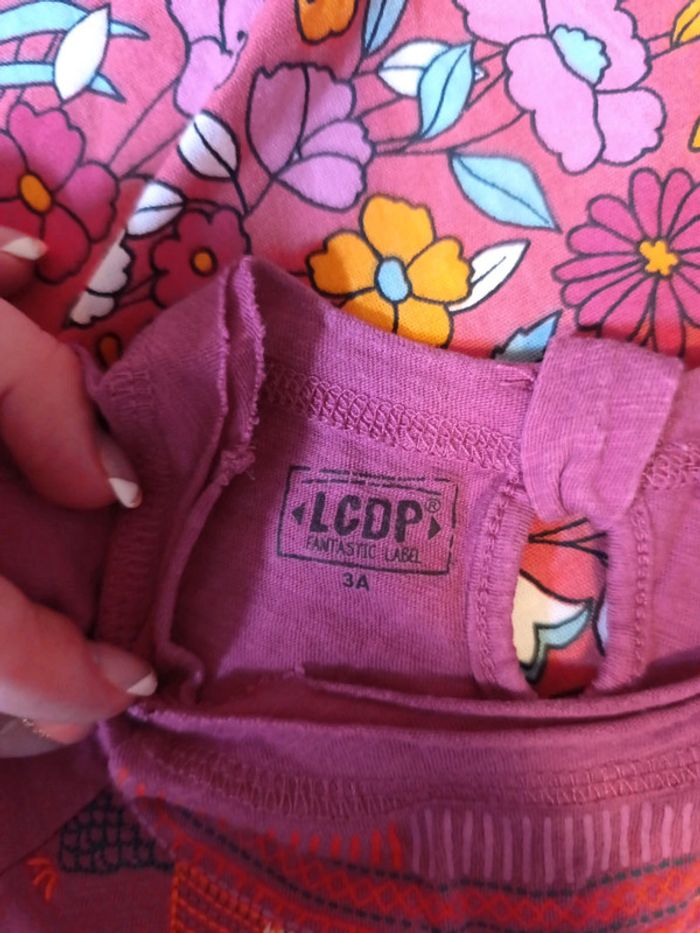 T-shirt rose taille 3 ans - photo numéro 3