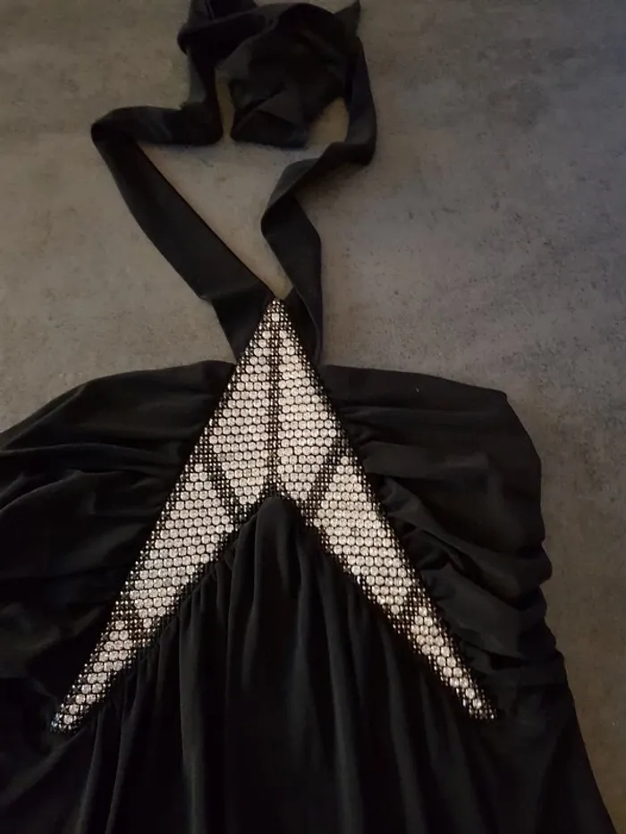 Robe noir avec strass TU - photo numéro 4
