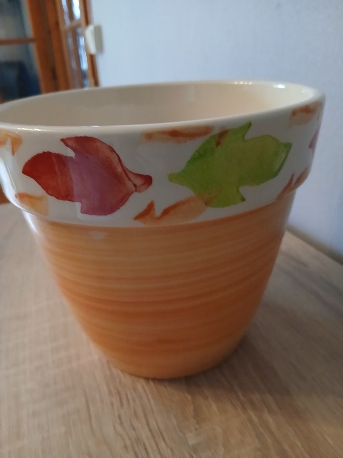 Pot de fleurs - photo numéro 2